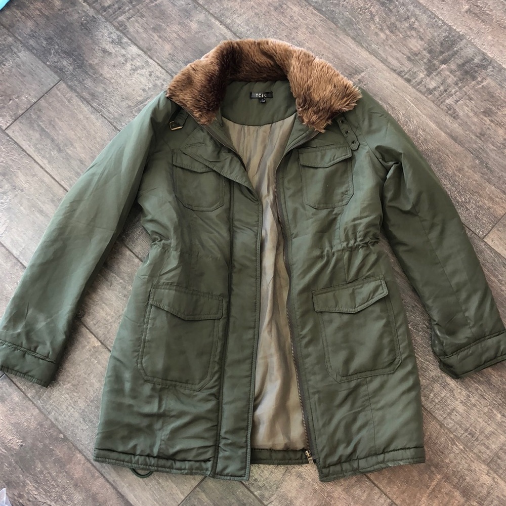 Green TCEC long puffer with fur neckline